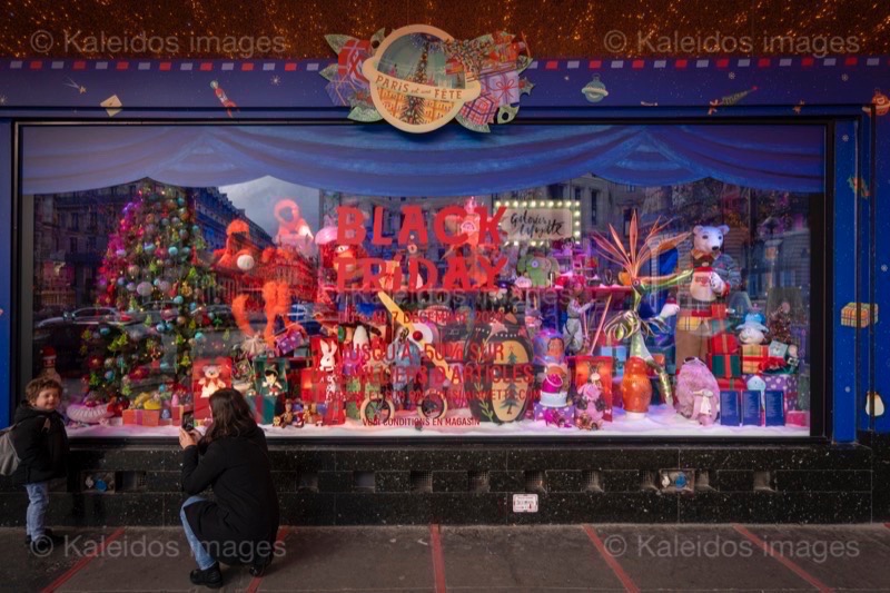 2020;Christmas decorations;Corona;Covid;Covid-19;Department Stores;Galeries Lafayette;Kaleidos;Kaleidos images;Paris 9;Tarek Charara